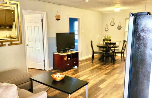 Newport News Apartment | A retreat away from home!