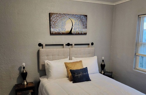 Newport News Apartment | A retreat away from home!