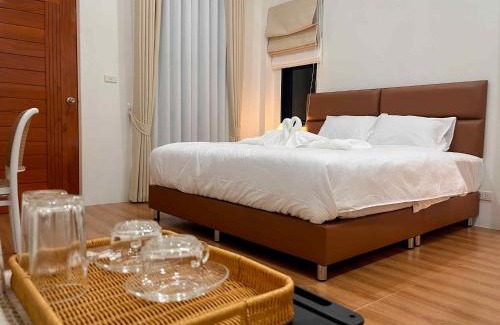Sichon Hotel | A RISA hometel cafe