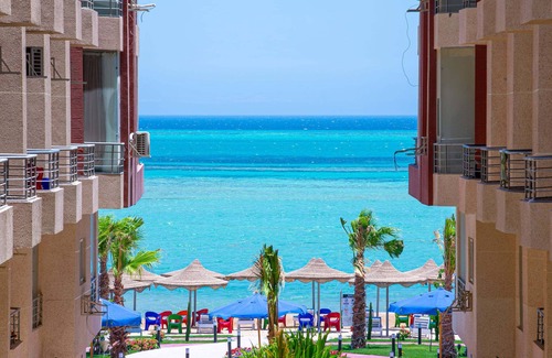 Hurghada Apartment | A room in a private resort on the Red Sea