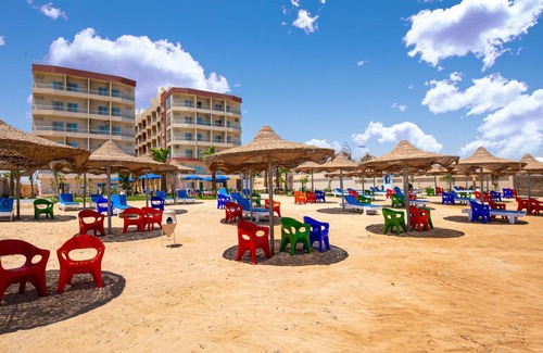 Hurghada Apartment | A room in a private resort on the Red Sea