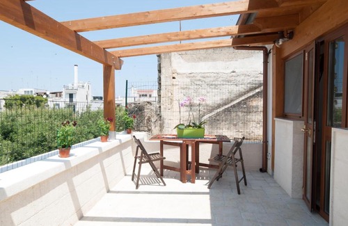 Mola di Bari House | A San Domenico N 78