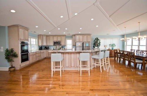 Emerald Isle House | A Sandy Ridge, Oceanfront House in Emerald Isle, NC!