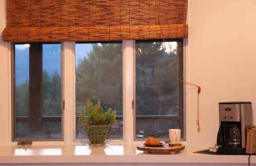 Elizabethtown Apartment | A secluded getaway with an incredible view - 30 minutes from Lake Placid