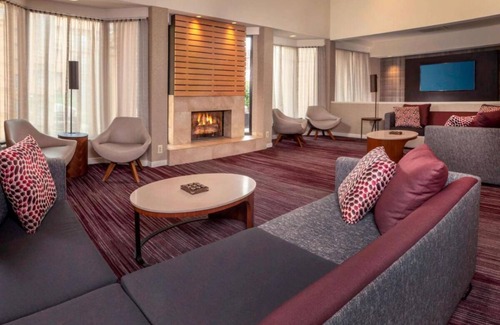 Newark Hotel | A short drive from Delaware Park Casino & Racing! W/Pool Access & Free Parking!