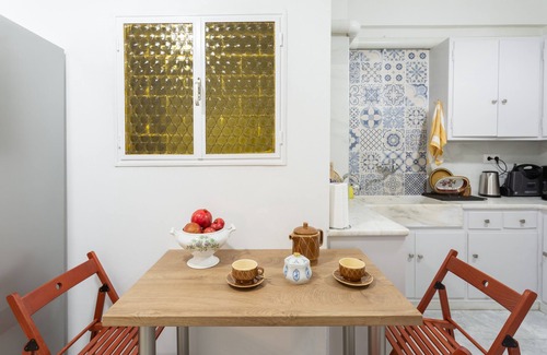 Athens City Centre House | A short walk to Syntagma and Plaka by Athenian Homes