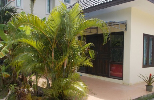 Kamala House | A simple, fully-equipped cottage built 6 years ago!