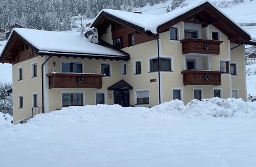 Selva di Val Gardena Apartment | A Sosta