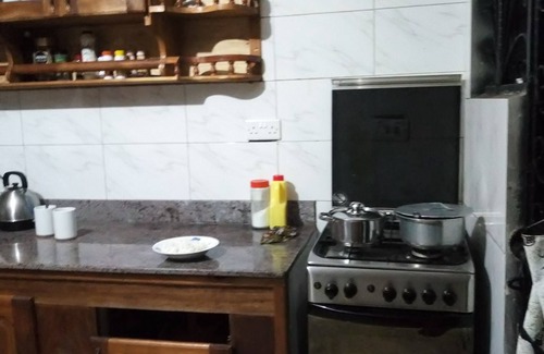 Kampala Apartment | A spacious apartment with free internet (WiFi) and breakfast inclusive