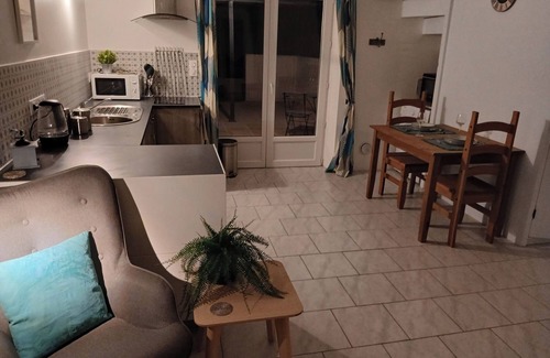 Loubezs-Bernac House | A spacious village house for two, a minutes walk from the local amenities!