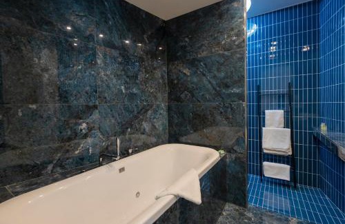 Bonifacio Hotel | A SPERANZA Suites avec piscine privative chauffée