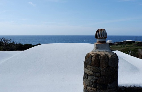 Pantelleria Villa | A stone's throw from the sea - 3 minutes walk to the sea