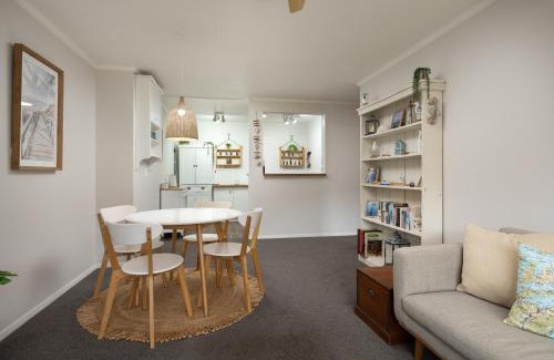 Picton Apartment | A Stone's Throw