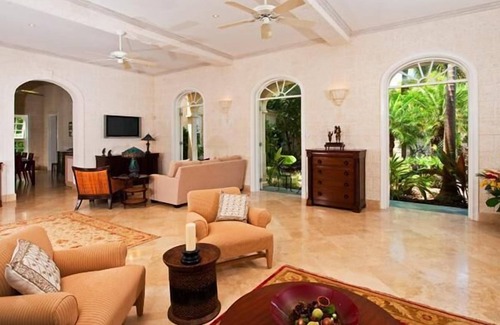 Mullins House | A Stunning Colonial-Style Caribbean Villa