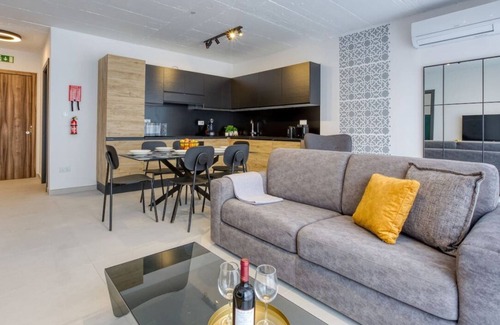 Qawra Apartment | A stylish 2BR penthouse just off the promenade