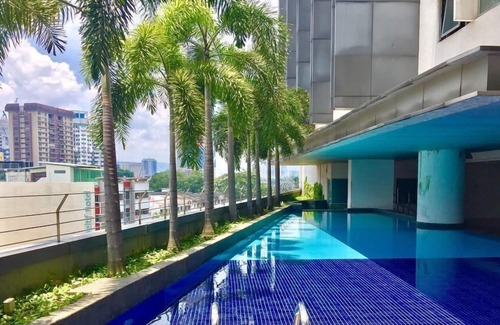 Pudu Apartment | A Stylish & Comfy High-Floor, 4BR Apt FREE Parking