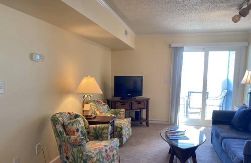 North Myrtle Beach Condo | A Summer Place C5 Ocean Front Beach Retreat