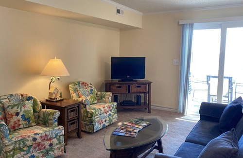 North Myrtle Beach Condo | A Summer Place C5 Ocean Front Beach Retreat