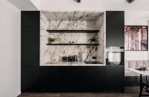 Arts-et-Metiers Apartment | A Sumptuous 2BED with Services in the Marais