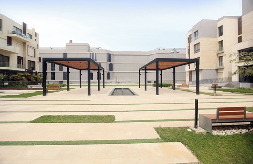 Giza Governorate Apartment | A superior elegant family-sized apartment with an open view in a tranquil area