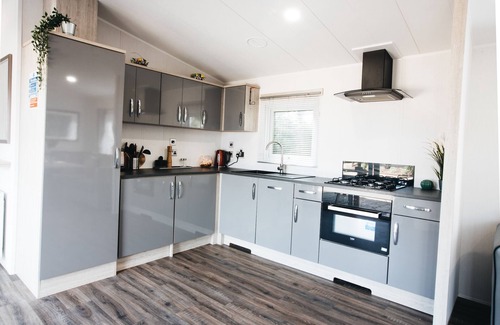 Barmston Cottage | A superior lodge 2 that sleeps 6 guests in 2 bedrooms