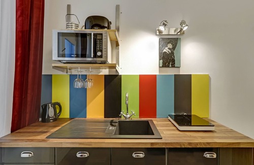 Notre-Dame-des-Champs Apartment | A Sweet Studio in Montparnasse
