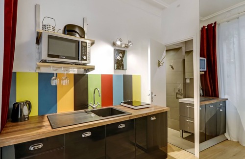 Notre-Dame-des-Champs Apartment | A Sweet Studio in Montparnasse