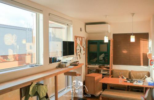 Higashi House | A t a shinchi share house