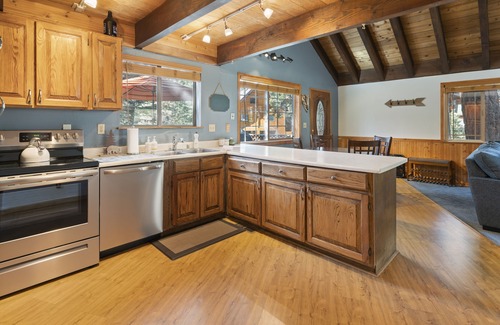 Incline Village House | A TASTE OF TAHOE- 3Bd/2Ba