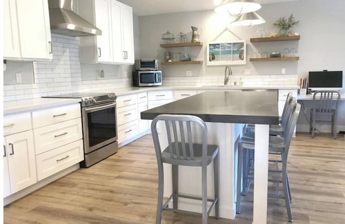North Ridge House | A Touch of the Coast in the Country - Great for Large Families