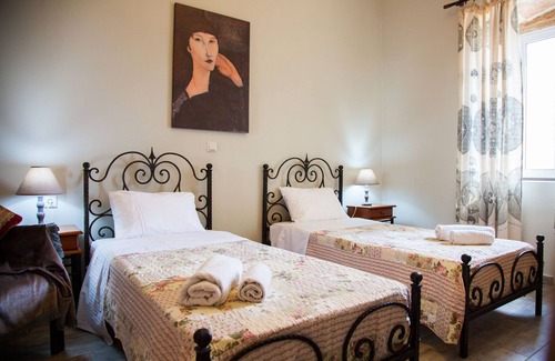 Kaligata Villa | A traditional and fully equipped house,since 1864, whichis more than 120 m2