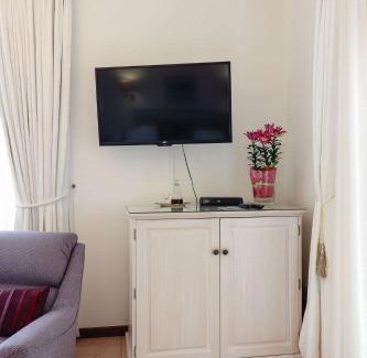 Fish Hoek House | A Tuscan Villa Guest House