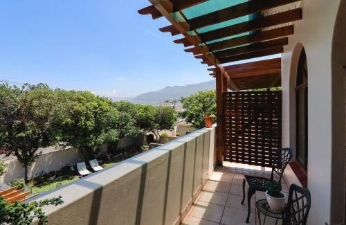 Fish Hoek House | A Tuscan Villa Guest House