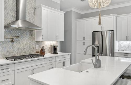 West Panama City Beach House | A Wave From It All Bikes Lake Grill