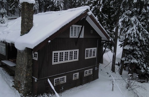Wallace House | A year-round retreat for adrenaline junkies