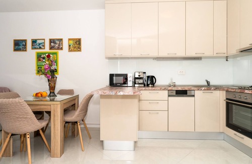Mejasi Apartment | A1 - modern apt with the terrace & sea view