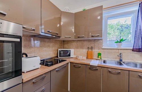 Cove Tri Zala (Zrnovo) Apartment | A2-apartment 50m from the beach with the sea view