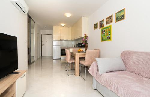 Mejasi Apartment | A2 - modern apt with the terrace & sea view