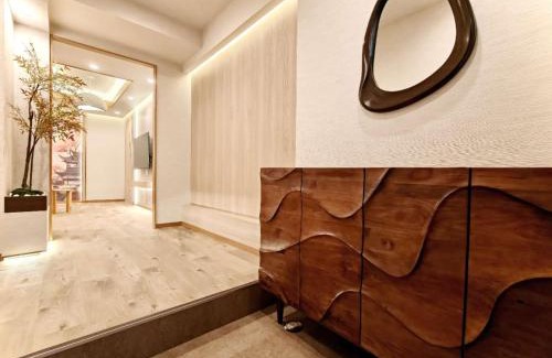 Takadanobaba Apartment | A2 Shinjuku JR St 8 mins 3 bedrooms and 1 living room 2bathrooms 2toilets Max 12P Direct to Shinjuku Ueno Ginza Shibuya Ikebukuro Yoyogi Shinagawa 新宿区 高田马场车站8分钟 3室1厅2浴室2卫生间 最大12人