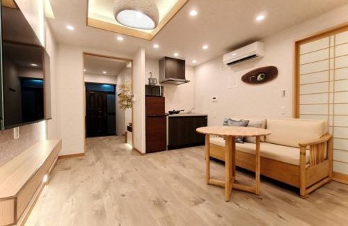 Takadanobaba Apartment | A2 Shinjuku JR St 8 mins 3 bedrooms and 1 living room 2bathrooms 2toilets Max 12P Direct to Shinjuku Ueno Ginza Shibuya Ikebukuro Yoyogi Shinagawa 新宿区 高田马场车站8分钟 3室1厅2浴室2卫生间 最大12人