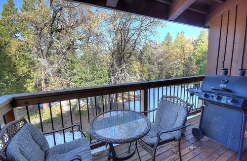 Yosemite West Condo | (A211) Loft Condominiums