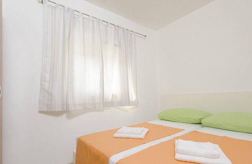 Podstrana Apartment | A4 - spacious apt with the sea view & use of pool