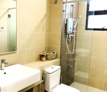 Shah Alam House | A43 near Setia City Convention Centre & Bukit Raja