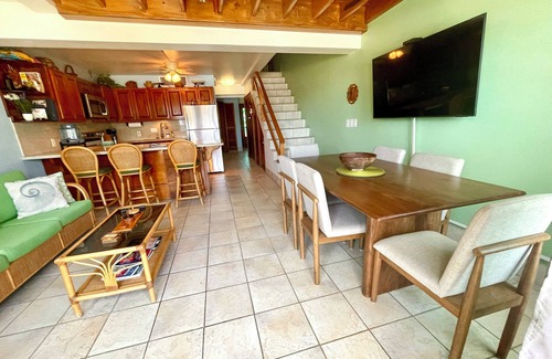 San Pedro Condo | A6 Fabulous view of the Barrier Reef plus pool, bikes, kayaks, & more!