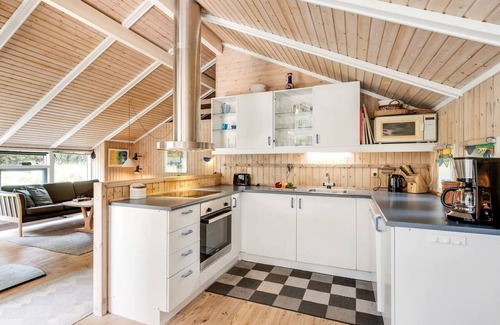 Mosevra House | "Aamu" - 300m to the fjord by Interhome