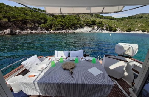 Roses Town Center Boat Rental | Aavinya