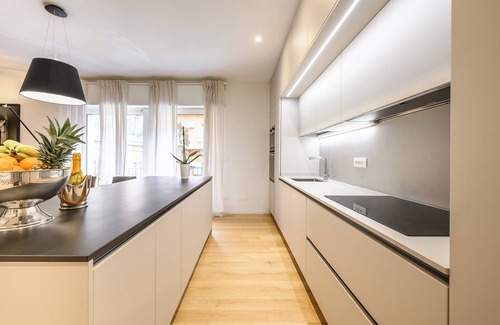 Historic Center Apartment | AB Plus - via Sant'Isaia 102
