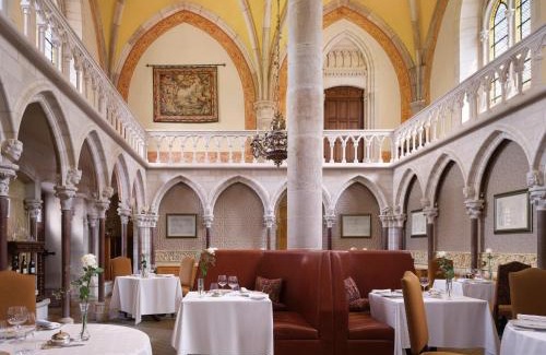 La Bussiere-sur-Ouche Hotel | Abbaye de la Bussière