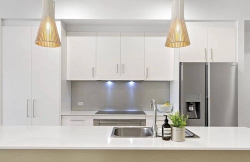 Burleigh Heads House | Abbey's Burleigh Haven. 2 Min Walk to James Street