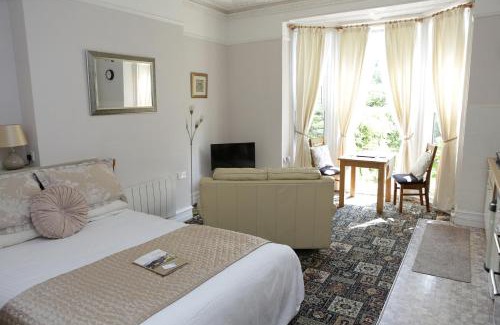 Torquay City Centre Apartment | Abbey View Holiday Flats